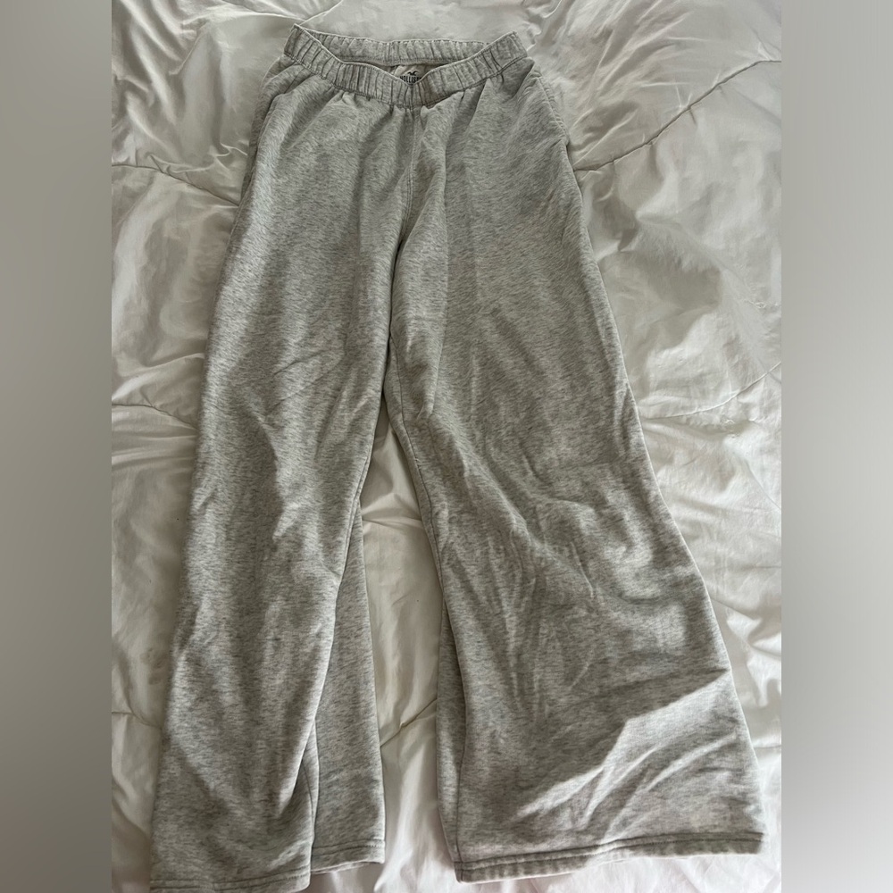 Hollister sweatpants, color: light gray, size: small